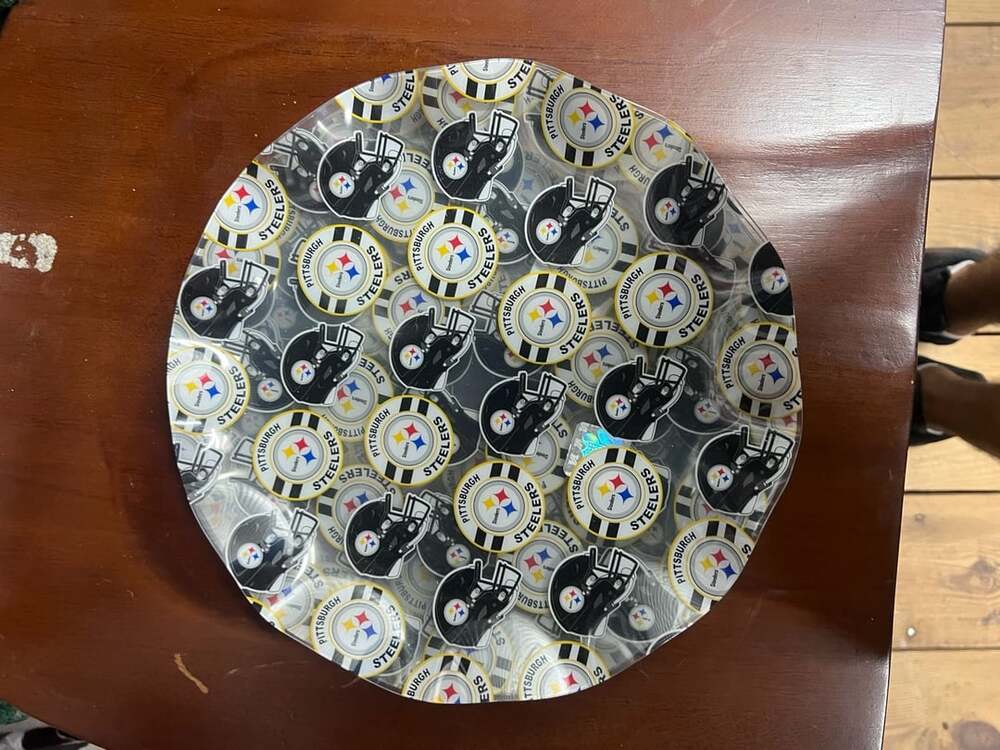 Pittsburgh Steelers Plastic Plates Set of 4 Transparent NFL Team Logo